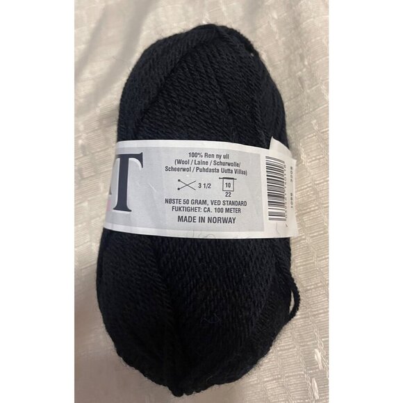 1 Skein Sandnes Garn Smart Superwash Wool Yarn DK Wt. 1099 3209 Black 1.76 oz - Picture 3 of 5